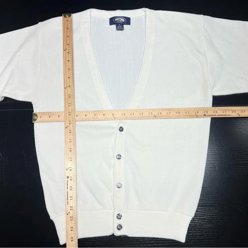 Knights Bridge White Cardigan‎ Sweater